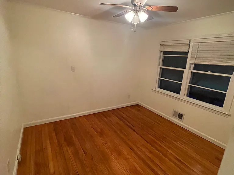 141 Laurel Dr — Photo 9