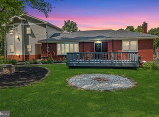 124 Grandview Rd, State College, PA 16801