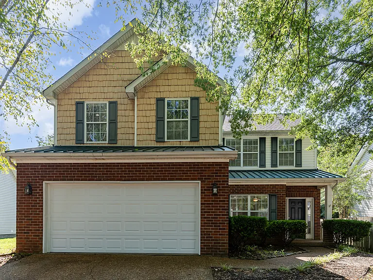 3131 Winberry Dr — Photo 2