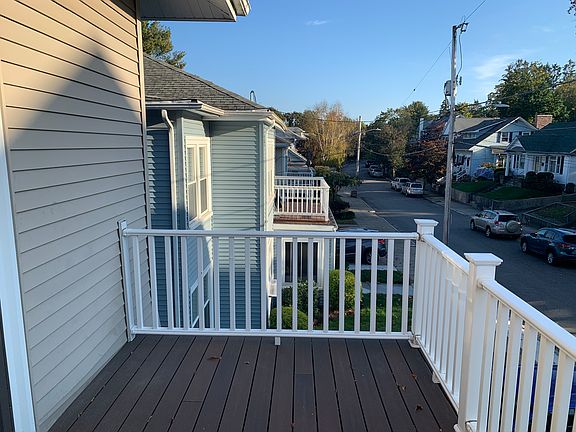 4th image of 76 Marbury Ave #74