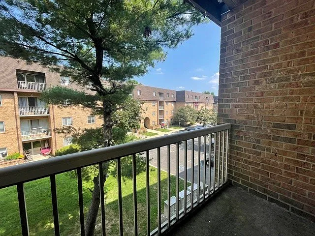 Autumn Ridge Apartments — Photo 125