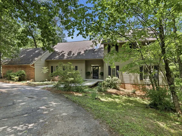 29 Rock Crest Dr, Signal Mountain, TN 37377