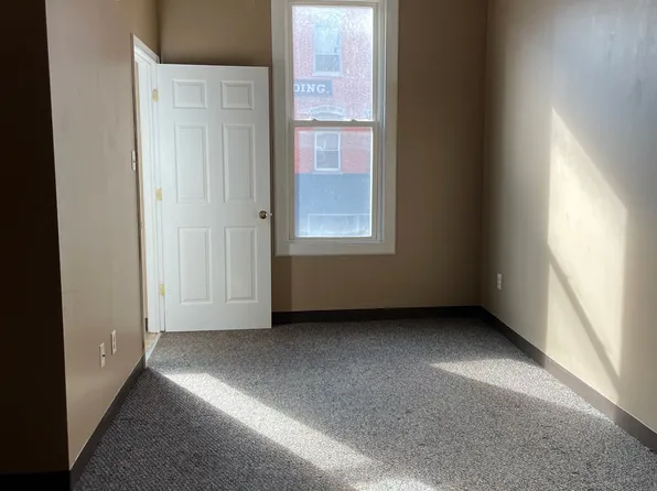 37 W Main St Unit 2, Johnstown, NY 12095