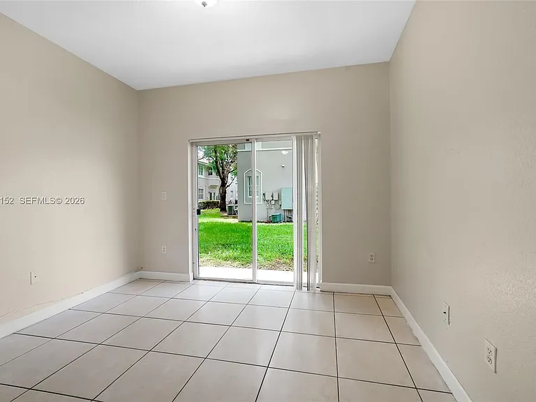 2524 SE 16th Rd #100 — Photo 16