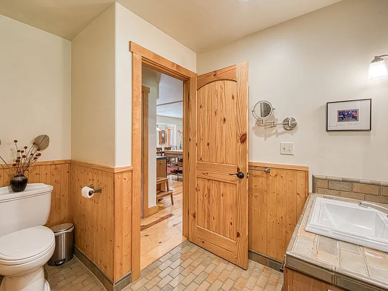 13972 Robin Ln — Photo 22