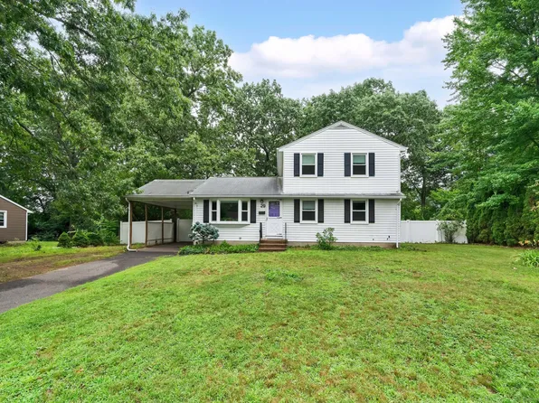 29 Heather Lane, Windsor Locks, CT 06096