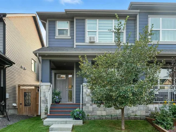 1318 NE Legacy Cir SE, Calgary, AB T2X 3C9