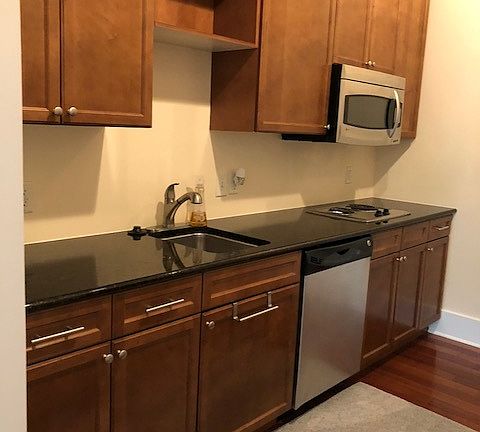 2nd image of 511 E 34th St #204