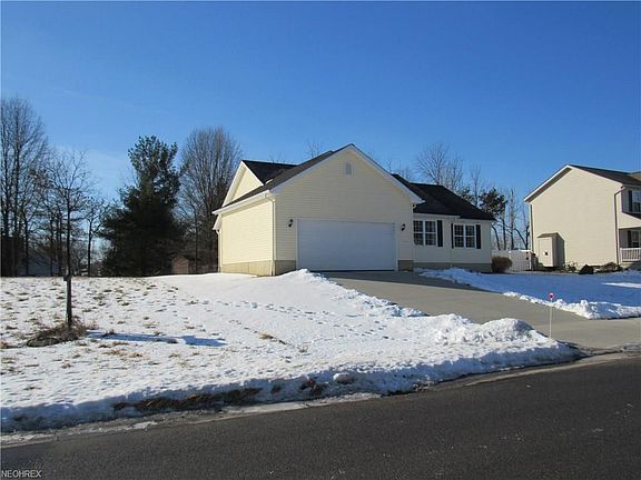 2nd image of 2582 Wintergreen Ln