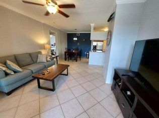 6482 Emerald Dunes Dr APT 301, West Palm Beach, FL 33411