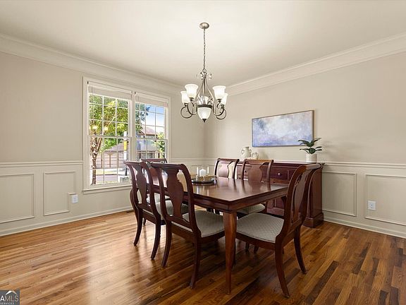 5th image of 310 Nichols Rdg