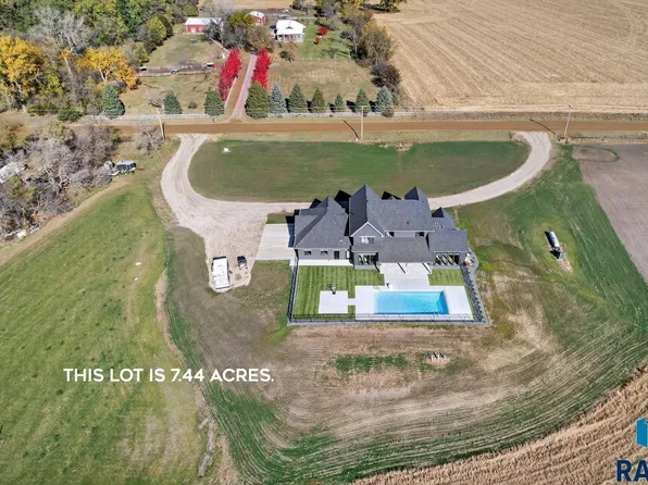 48259 263rd St, Brandon, SD 57005