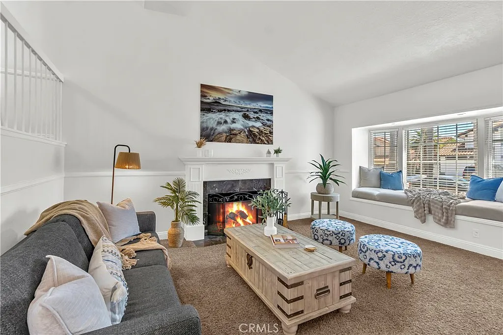 Building Photo - 25095 Perch Dr