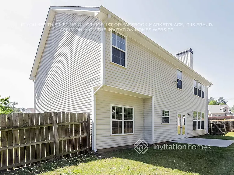 925 Lakeside Ct — Photo 16