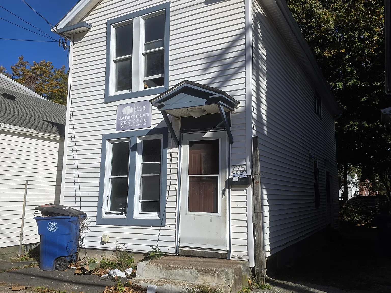 2 bed, 1.5 bath, 1599 sqft, $2,000 — Photo 1