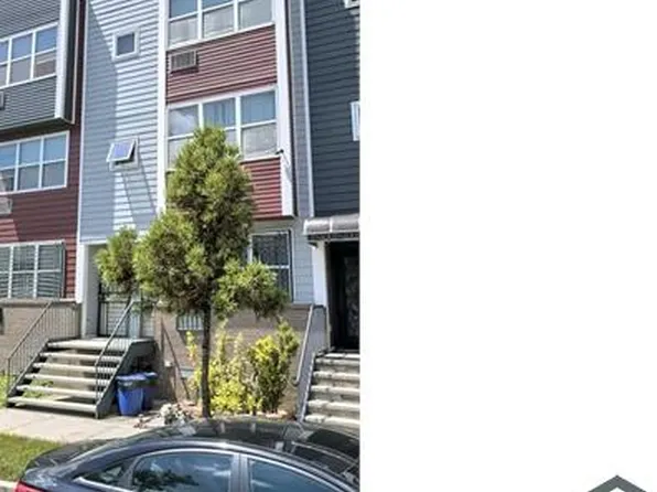 1132 Berriman St #1, Brooklyn, NY 11239