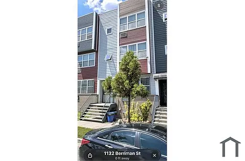 1132 Berriman St #1 Photo 1