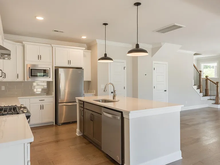 1550 Farmhouse Trl — Photo 12