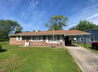 24 Saint Columba Dr, Cahokia, IL 62206