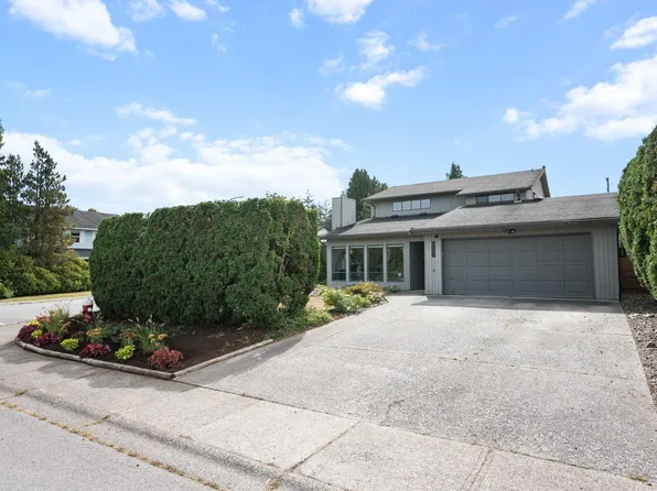 22110 Isaac Cres, Maple Ridge, BC V2X 0W1