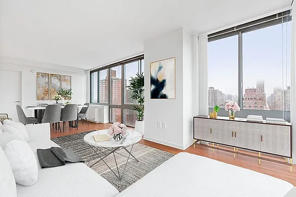 Rented by Greystar | media 1