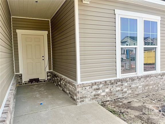 5th image of 128 Snowbell Court