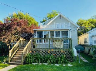 834 E Linus St #1UPPER, Milwaukee, WI 53207