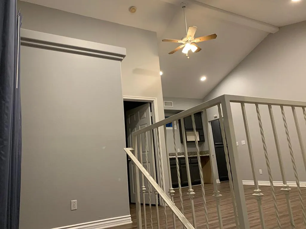 1550 W Lomita Blvd — Photo 4
