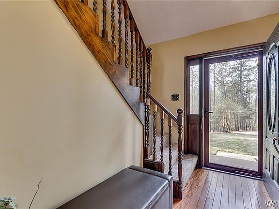 4th image of 15023 Carmen Dr