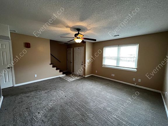 5th image of 2413 Hampstead Dr