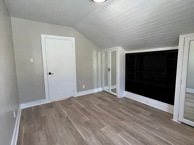 33 Victoria Ave #A — Photo 10