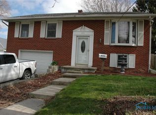 843 Cresceus Rd, Oregon, OH 43616