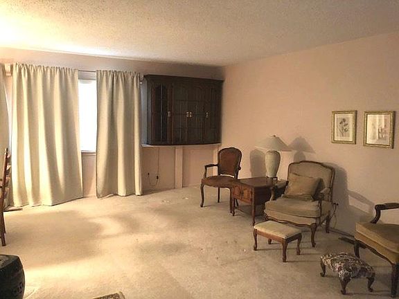 2nd image of 320 Herndon St