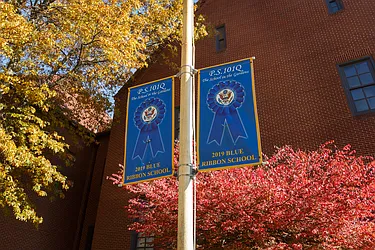 Rented by R New York