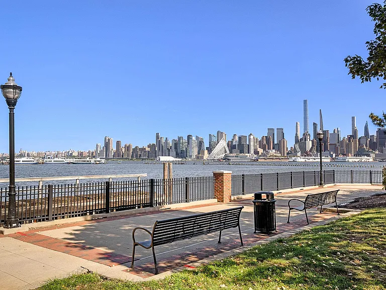 9 Avenue At Port Imperial #911 — Photo 6