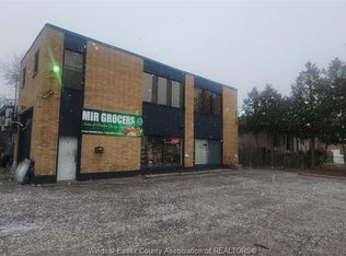 1434 Campbell Ave, Windsor, ON N9B 2K2