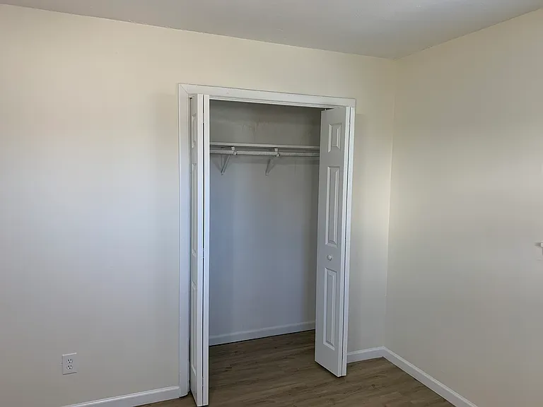 2806 Midfield Cir SE — Photo 11