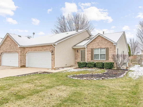 687 S Elizabeth St, Maple Park, IL 60151