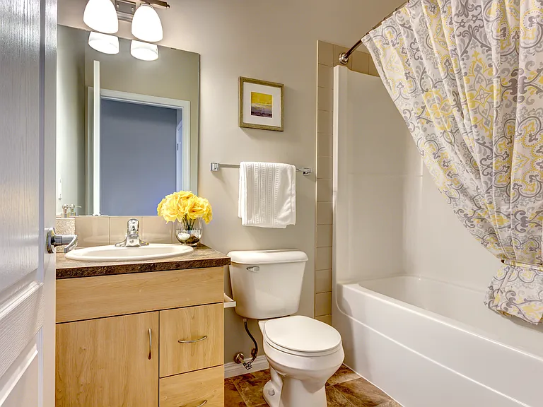 12 Nevada Pl #411 — Photo 3