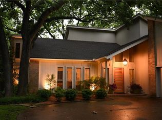 2208 Racquet Club Ct, Arlington, TX 76017