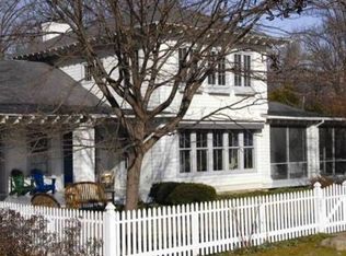 695 Malletts Bay Club Rd, Colchester, VT 05446