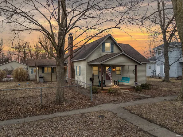 306 E 3rd St, North Manchester, IN 46962