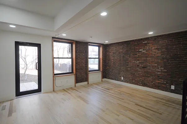 Rented by Bohemia Realty Group | media 12