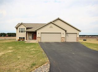 2450 Sunbeam Ct, Kronenwetter, WI 54455