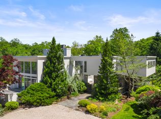 56 Conant Valley Rd, Pound Ridge, NY 10576