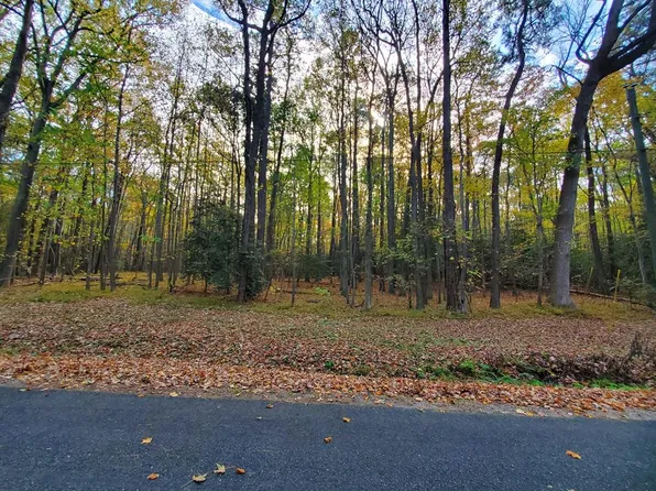 17 Cod Creek Dr, Heathsville, VA 22473