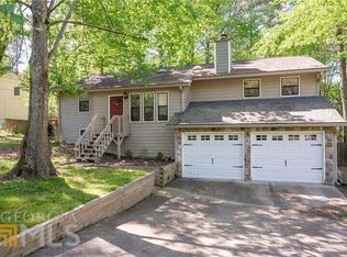 211 Crabapple Ln, Powder Springs, GA