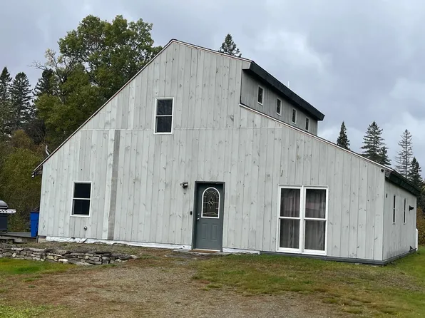 481 Colebrook Road, Errol, NH 03579