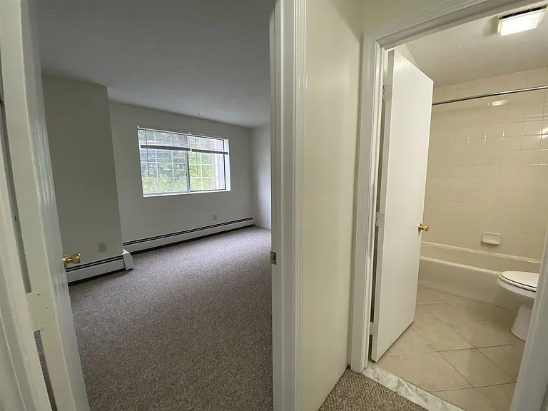 383 Huse Rd #9 — Photo 17