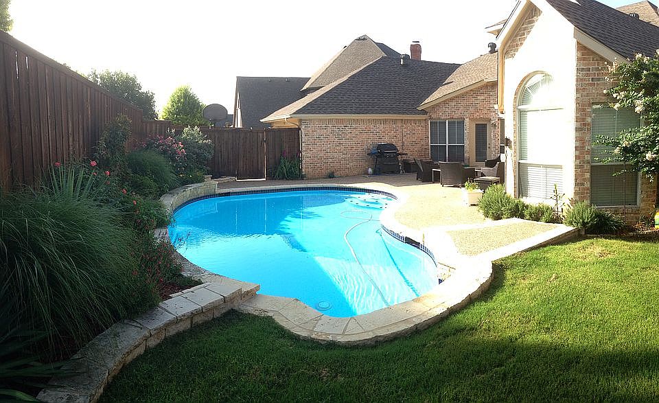 2nd image of 920 Blue Jay Ln